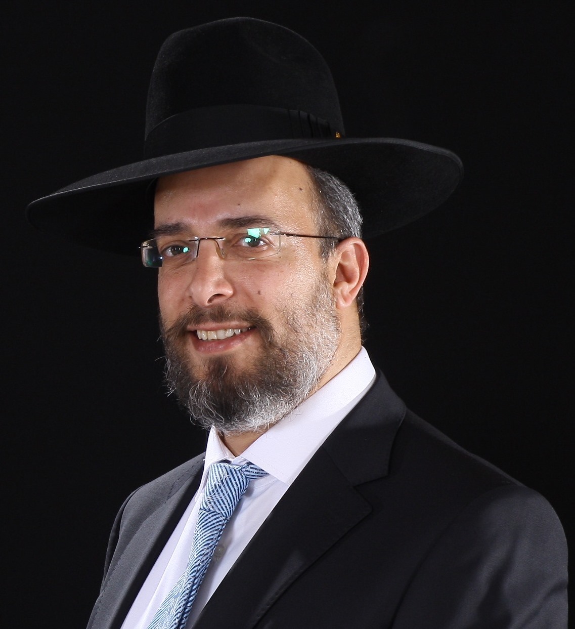 WhatsApp Image 2025-12-28 at 19.54.05